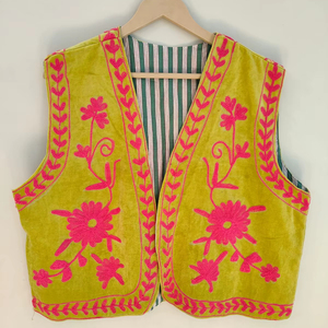 Gilet en velours brodé à la main, veste en velours faite à la main, veste brodée à la main, gilet en velours Suzani, gilet en velours bohème floral - Product Image 1