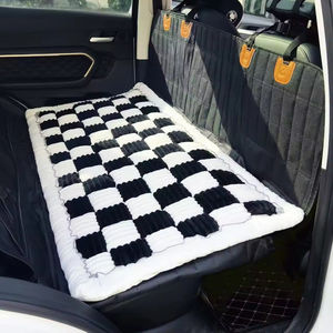 Coussin de Voiture pour Animaux Antidérapant, Extenseur de Siège Arrière, Couverture pour Animaux à Carreaux, Lit pour Chien pour SUV, Berlines et Camions, Tapis de Siège Arrière pour Animaux - Product Image 1