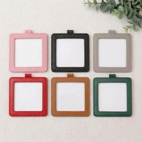 Cadre d'affichage auto-adhésif en cuir PU 4x4 pouces pour broderie, patch, breloque de sac, idéal pour le point de croix DIY et comme cadeau