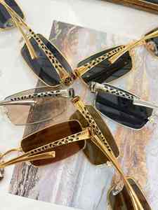 แว่นกันแดดแฟชั่นดีไซน์หรูหราปี 2024 เลนส์กระจก สำหรับผู้ชายและผู้หญิง คุณภาพสูง คลาสสิก กรอบโลหะสีขาว ทันสมัย - Product Image 2