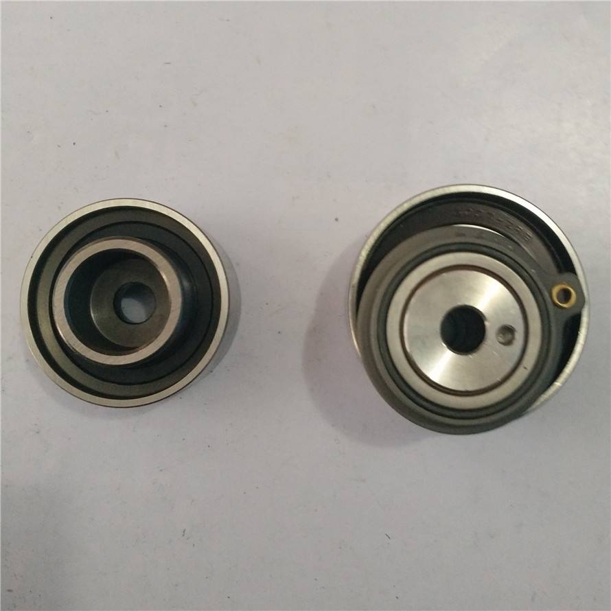 ぽん OEM 88440-0K040 Belt Tensioner for Toyota Pulley Bearings