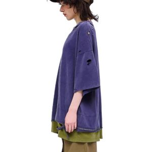 Camiseta desgastada de peso pesado de gran tamaño personalizada para mujer, camisetas de verano holgadas informales con hombros caídos ecológicas Unisex - Product Image 2