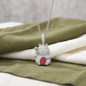 Pendentif Maneki Neko en argent et moissanite, motif chien loup glacé de dessin animé, style Hip Hop, luxe, unisexe, pour soirée et événement, bijou tendance et affirmé - Product Image 4