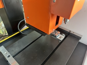 Dd703.30 trục chính servo du lịch lỗ nhỏ tia lửa xói mòn khoan EDM máy - Product Image 4