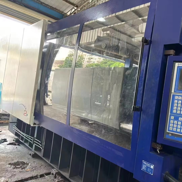 Husky & Haitian 800T 99% New Hydraulic Silicone Injection Molding Machine with PLC Motor Core Components Screw