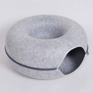 Lit pour chat beignet en feutre amovible de luxe personnalisé lits Tunnel pour chat lavables pour la maison - Product Image 1