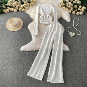 TPY0 Vente en gros Automne Casual Ensemble 2 pièces en tissu tissé uni, haut et pantalon de jogging mi-long, tissu peigné, ensembles pour femmes - Product Image 3