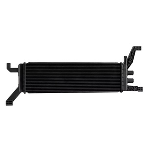 Accessoires de voitures pour Maserati Ghibli Quattroporte Levante <span class=keywords><strong>Radiateur</strong></span> de haute qualité Réservoir d'eau auxiliaire OEM 670009821 - Product Image 1