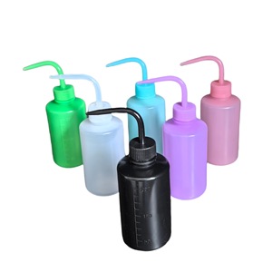 Botella de lavado con boquilla curva de plástico, 250 ml, reutilizable para limpieza de extensiones de pestañas y enjuague de maquillaje permanente - Product Image 1