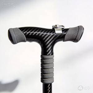 Tela Jacquard Tejida 100% Fibra de Carbono, Resistente a la Abrasión y Ligera - Product Image 2