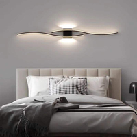 Lampe murale de chevet de chambre à coucher luxueuse et minimaliste, luminaire d'ambiance pour mur de fond de salon et grille de couloir