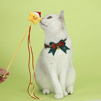 Collier de Noël pour animaux Zoyi avec boucle de sécurité détachable, collier réglable pour animaux avec clochette, motif à carreaux, nœud en feuille d'or