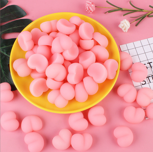 Vente en gros de jouets Muymuz TPR multicolores anti-stress, figurines de dessins animés mignonnes, jouets en forme de perles d'animaux de la forêt 3D, jouets moelleux pour enfants - Product Image 2