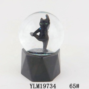 Customized Luxury Cute Wholesale Glitter Resin Base Glass <strong>Cat</strong> <strong>Snow</strong> <strong>Globe</strong> With Black <strong>Cat</strong> Inside for Gifts Souvenir - Product Image 1