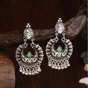 Oeuvre conçue en forme de Chand Bali plaqué argent oxydé avec produit en vrac de boucle d'oreille Jhumka antique - Product Image 5