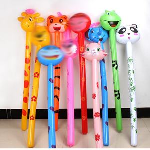 Bâton de saut gonflable en PVC en gros pour enfants, motif girafe, avec tête d'animal de dessin animé, en plastique - Product Image 3
