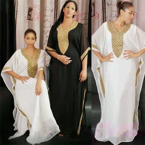 Stock en vrac Caftan Vêtements islamiques Boubou Kaftan Robe <span class=keywords><strong>Djellaba</strong></span> Dubai Abaya Robe maxi musulmane en <span class=keywords><strong>mousseline</strong></span> de soie Robes africaines pour femmes - Product Image 4