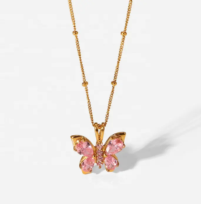 Neue trend ige 18 Karat vergoldete Edelstahl Geschenks chmuck Pink Zircon Schmetterling geformte Anhänger Halskette für Frauen