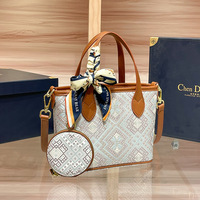 Sac fourre-tout en toile brodée Xiangyun de style ethnique Zhuang Tang pour femme, nouvelle collection 2026, sac à bandoulière et sac porté croisé, nouvelle vague nationale pour usage quotidien