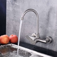 Robinet de cuisine commercial chaud et froid mural en acier inoxydable 304 robuste en argent brossé