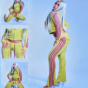 Ensemble de survêtement court <span class=keywords><strong>en</strong></span> velours 2 pièces pour <span class=keywords><strong>femme</strong></span>, veste à col montant, costume de soirée, ensemble de yoga, vêtements de détente, ensemble de vêtements pour <span class=keywords><strong>femme</strong></span> avec LOGO personnalisé - Product Image 1