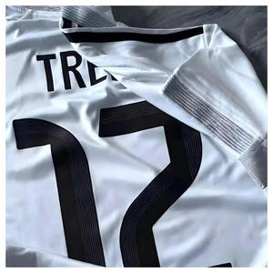 25 26 Bedrukte Logo Voetbalteamkleding Goedkope Custom Sporttenue Nieuw Model 100% Polyester Ademend Voetbaltenue - Product Image 1