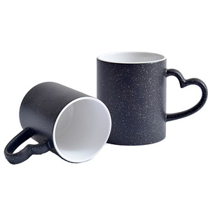 Taza de Café Mágica Personalizada de 11 oz <span class=keywords><strong>con</strong></span> Asa en Forma de Corazón, Porcelana Mate <span class=keywords><strong>con</strong></span> Brillo, Apta para Microondas, Sublimable, Cambia de Color - Product Image 2