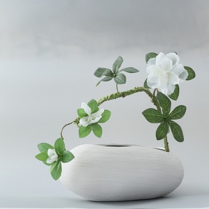 Ramo di Azalea in Schiuma Elastica Morbida ad Alta Simulazione, Design Flessibile per Sfondi Matrimoniali, Ornamenti Artistici e Decorazioni per la Casa - Product Image 3