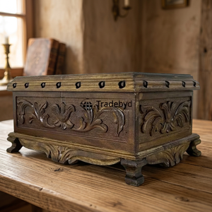 Boîte de rangement sculptée à la main en bois massif, design rectangulaire antique, décoration d'intérieur, artisanat en bois sur pied - Product Image 3