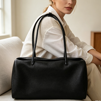 Tas Selempang Wanita Kulit Sapi Asli Model Boston Lipat Lembut dengan Tali Tipis yang Dapat Disesuaikan, Minimalis untuk Kerja