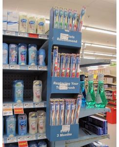 Tùy chỉnh giấy cầm tay bàn chải đánh răng điện <span class=keywords><strong>Pop</strong></span> bán lẻ các tông hiển thị đứng kệ cho bàn chải đánh răng kem đánh răng - Product Image 4