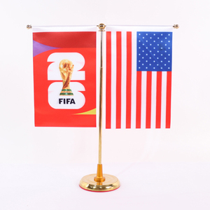 Bandiera da Tavolo Personalizzata degli Stati Uniti con Asta in Acciaio Inox e Base a L in Acciaio Inox con Finitura a Specchio per Ufficio ed Eventi - Product Image 1