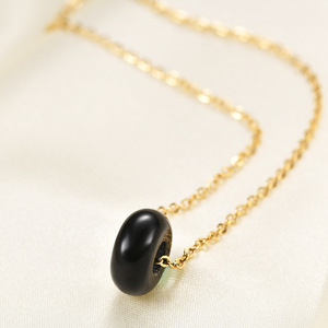 Collar de Acero Inoxidable con Colgante Redondo Negro Mate, Cadena para Clavícula, Joyería de Moda para Mujer - Product Image 1