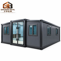 Maison conteneur extensible à double aile avec intérieur spacieux, 40 pieds, transportable, avec salle de bain et cuisine