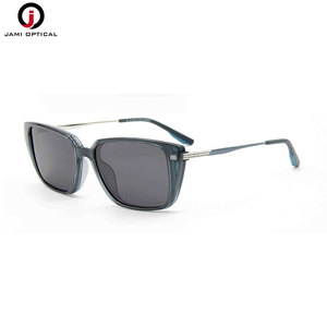 Lunettes de soleil à <span class=keywords><strong>clip</strong></span> pour femmes de haute qualité, monture optique carrée classique en TR90, polarisées, protection UV %, utilisation en extérieur - Product Image 5