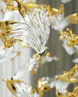 Lustre d'inspiration art déco Suspension en verre Lumières dorées avec feuilles d'érable Luminaire sophistiqué pour hôtels