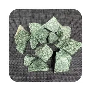 Grosir grosir energi alami kuarsa batu kristal penyembuhan hijau batu kasar hijau rumput giok batu mentah untuk hadiah dekorasi