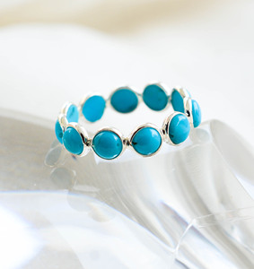 Bague éternité turquoise la plus vendue avec pierre précieuse naturelle en argent 925, bague minimaliste en turquoise à vendre - Product Image 3