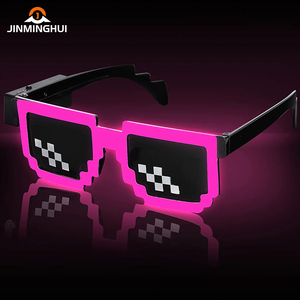 Venta al por mayor nueva atmósfera de vida nocturna accesorios bar KTV fiesta 7 colores flash LED Net celebridad gafas de sol gafas led - Product Image 2