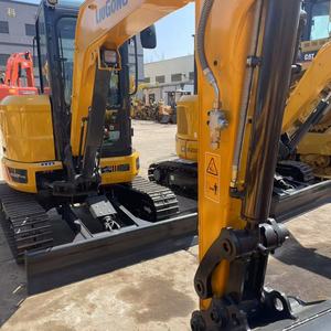 Excavatrice hydraulique de 3.5 tonnes d'occasion LIUGONG 9035F abordable pour des opérations de creusement et de chantier efficaces - Product Image 4