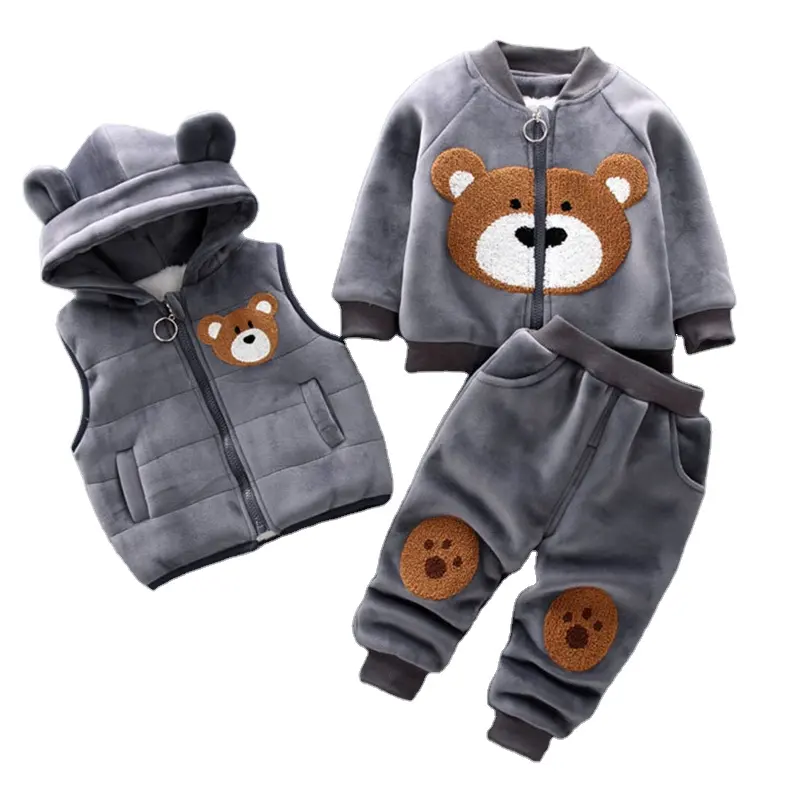 फैक्टरी थोक सर्दियों बच्चे लड़कों कपड़े सेट मोटी ऊन कार्टून भालू जैकेट बनियान पैंट 3Pcs के साथ प्रतिस्पर्धी मूल्य