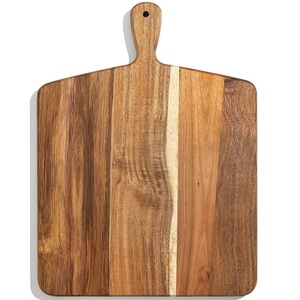 Planche à découper en bois durable au design unique avec poignée, planche à découper multifonctionnelle pour la cuisine et le service, disponible à la vente - Product Image 3