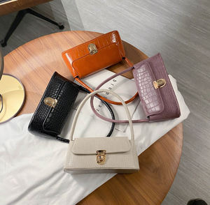 Nuova Borsa da Donna alla Moda in Stile Coreano, Materiale PU, Borsa a Tracolla con Chiusura, Versatile Borsa a Mano e Sottobraccia per Signora - Product Image 1