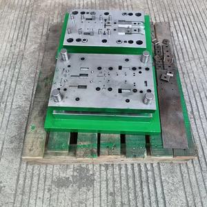 Troquel de estampado de <span class=keywords><strong>metal</strong></span> para abrazaderas, accesorios de precisión - Product Image 2