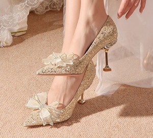 Scarpe da Donna di Lusso con Tacco Alto Color Oro Champagne, Punta Affusolata, Design Elegante, Sexy, per Spose e Cerimonie - Product Image 2