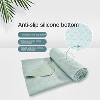 Serviette de yoga en polaire double face, antibactérienne, douce pour la peau, antidérapante, avec envers en silicone, absorbant la transpiration, pour le commerce transfrontalier