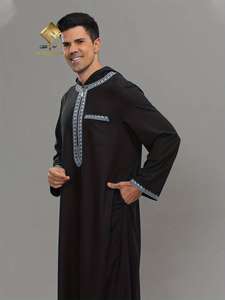 Burka Masculina Casual de Manga Larga con Diseño Moderno y Capucha, Bordado Marroquí, Material de Alta Gama HARAMAIN, Secado Rápido y Ligera - Product Image 3