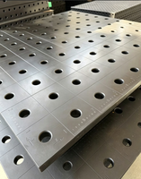 Meja Las Modular 2D Presisi Tinggi OEM dari Besi Cor Nitrided untuk Fabrikasi Logam Industri