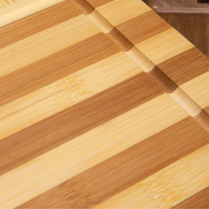 Tagliere Grande in Legno Ecologico con Copertura Regolabile per Piano Cottura, Scanalature per Succhi e Superficie Oleorepellente per Uso Alimentare in Cucina - Product Image 3