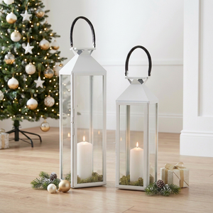 Lanternes à bougies en métal blanc de grande taille avec poignées en cuir pour la décoration de Noël à la maison - Product Image 1
